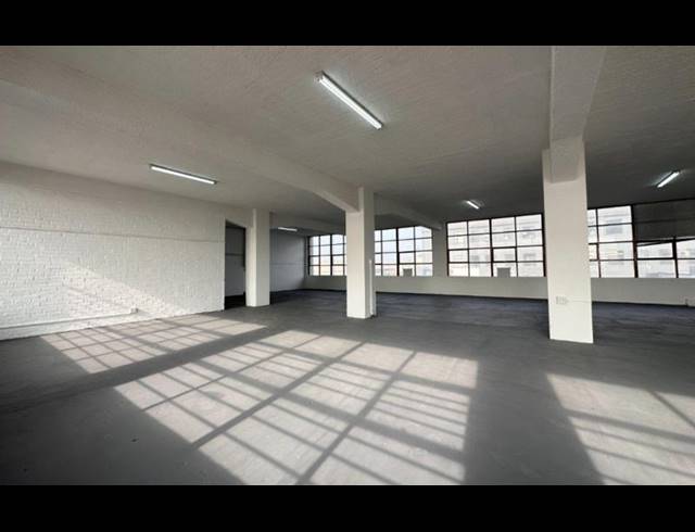 INDUSTRIAL PROPERTY TO RENT IN PAARDEN ISLAND
